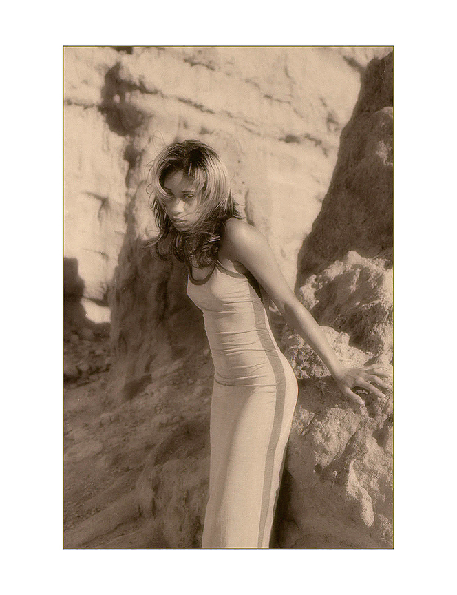 Model Nadia, Mojave Desert,  High Cascade Studios.
